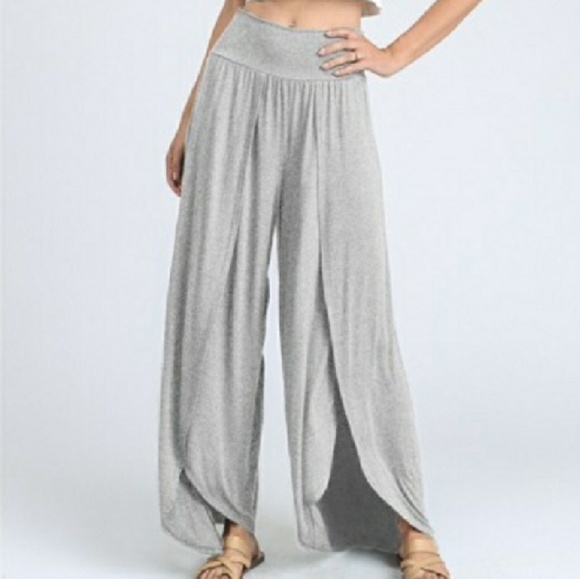 🖤 Wide Leg Tulip Pants - Picture 2 of 5